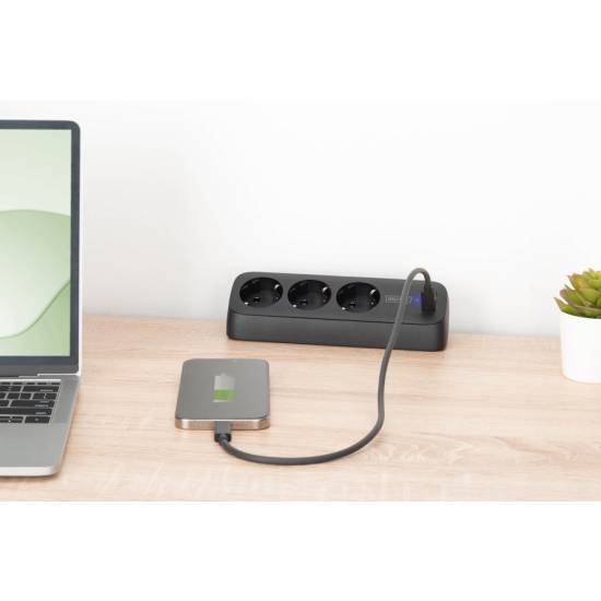 Listwa zasilająca 3-gniazda 2x USB-A 12W 1x USB-C 30W 1,5m Digitus DA-70625 czarna