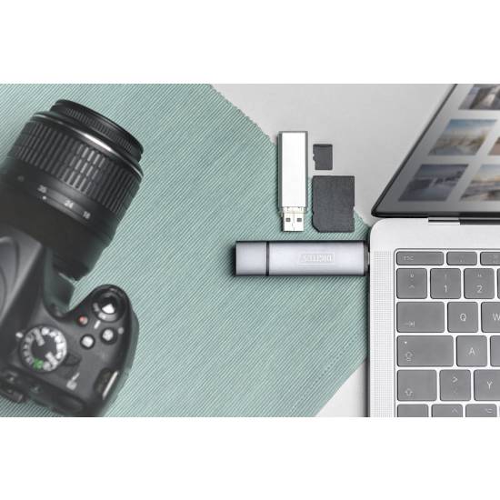 Czytnik kart SD/microSD USB-A/USB-C + port USB 3.0 Digitus DA-70886