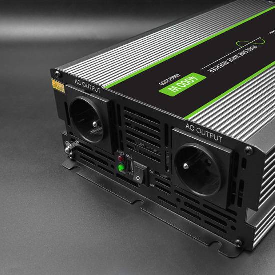 Przetwornica napięcia Monolith 2000W / 4000W 12V na 230V Czysty Sinus Qoltec 51935