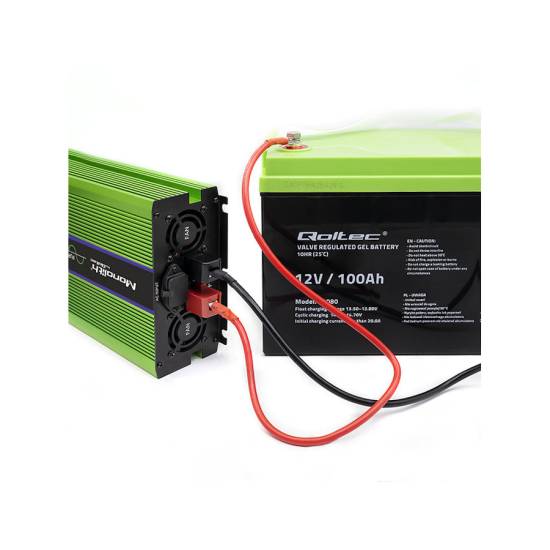 Przetwornica napięcia z ładowaniem baterii Monolith 1000W / 2000W 12V na 230V Czysty Sinus Qoltec 51942