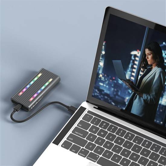 Obudowa SSD M.2 NVMe/SATA USB C 10Gbps RGB LED Qoltec 52272